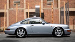 Porsche 911 Carrera RS 3.6 Touring 1992 года  (WW)
